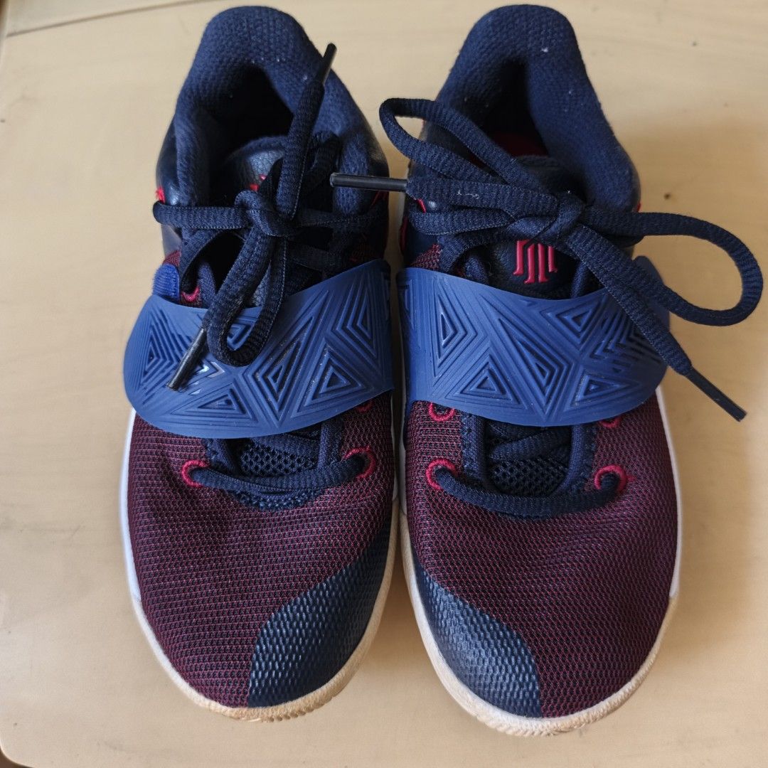 Nike Kyrie Flytrap 3 Basketball Shoes (Category: Babies & Kids Fashion) located in Caloocan City. Submitted by outfitales (Listing ID 1462063099, Image 1). Description: Nike Kyrie Flytrap 3 Basketball Shoes ​Price: ₱249 ​Brand/Model: Nike Kyrie Flytrap 3 ​Size: US 13C / UK 12.5 / EUR 31 / 19 cm ​Condition: Pre-loved / Used (Good condition, plenty of life left, clean uppers, standard wear on soles/midsoles as seen in photos).