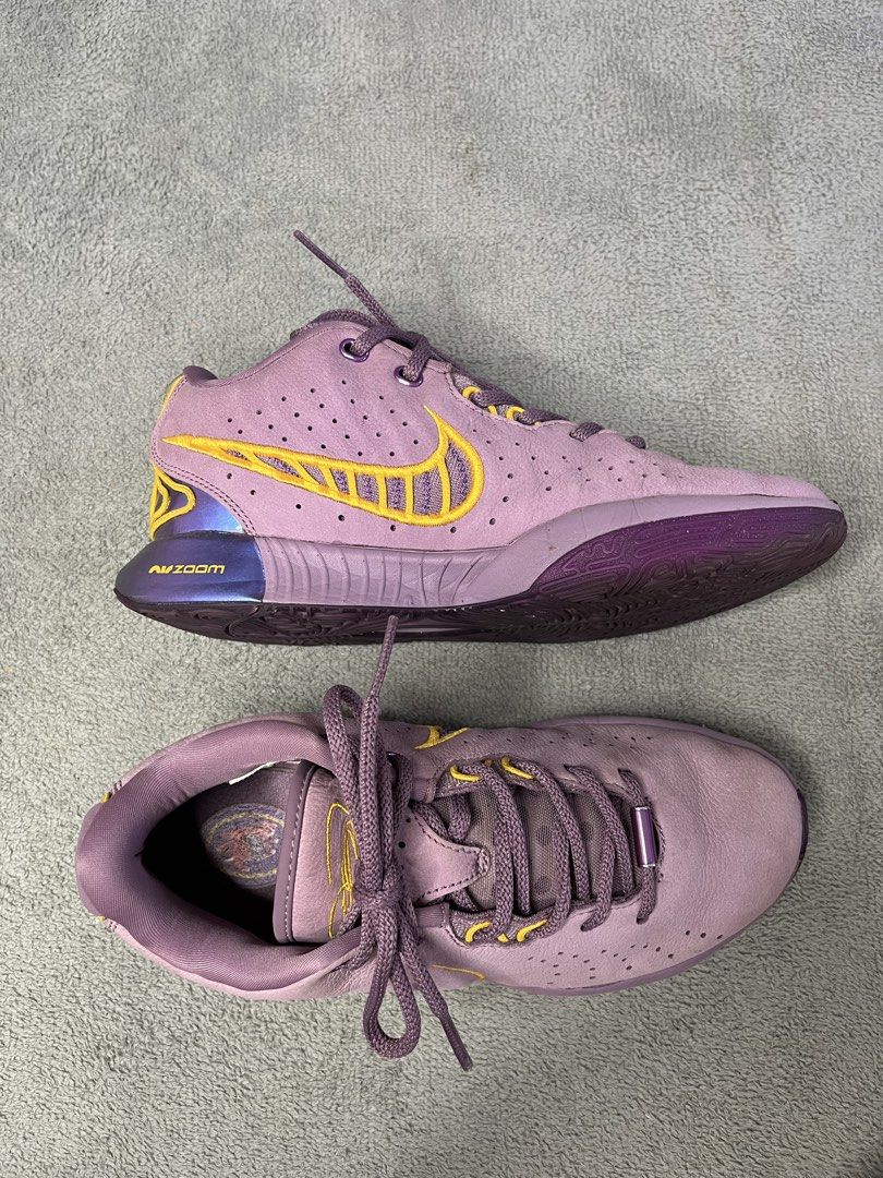Nike LeBron XXI sneakers (Category: Casual Shoes) located in Tarlac. Submitted by __why2k (Listing ID 1462260839, Image 2). Description: Nike LeBron XXI sneakers size: 24cm condition: 9/10 IG:@__why2k facebook:@why2k threads:__why2k.