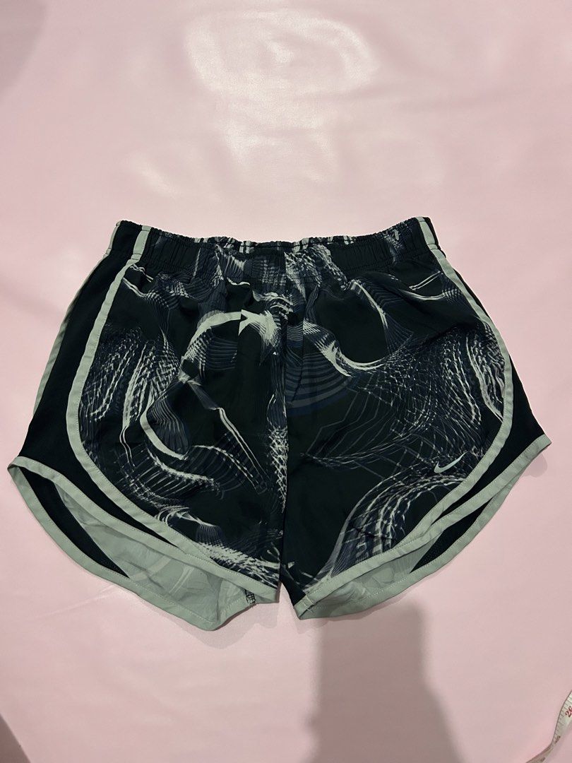 Nike Running Short (Category: Activewear) located in Manila. Submitted by chen_clybelles (Listing ID 1462172732, Image 1). Description: .