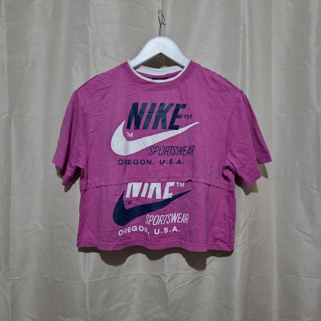 NIKE WOMEN TOP (Category: Activewear) located in Santiago. Submitted by fromboxes (Listing ID 1462162872, Image 1). Description: Like new S on tag see measurement looks Oversized Ships thru J&T Isabela North Luzon Shipping Nationwide No rush shipping 😊😊.