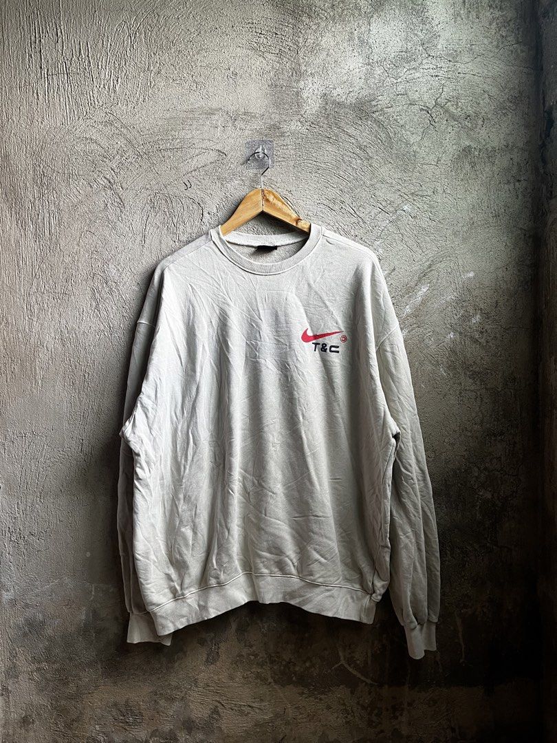 NIKE x NOCTA SWEATER (Category: Hoodies) located in Cagayan de Oro. Submitted by rewornthriftph (Listing ID 1462047669, Image 3). Description: width: 26 length: 29 XXL | OVERSIZED also on XL Color rate: 9.5/10 Issue: NEED WASH In EXCELLENT Condition See details and reference on slides Payment Methods: GCASH/JNT PLS MANAGE YOUR EXPECTATIONS. THRIFT ITEMS, NO CANCELLATION ₱700.