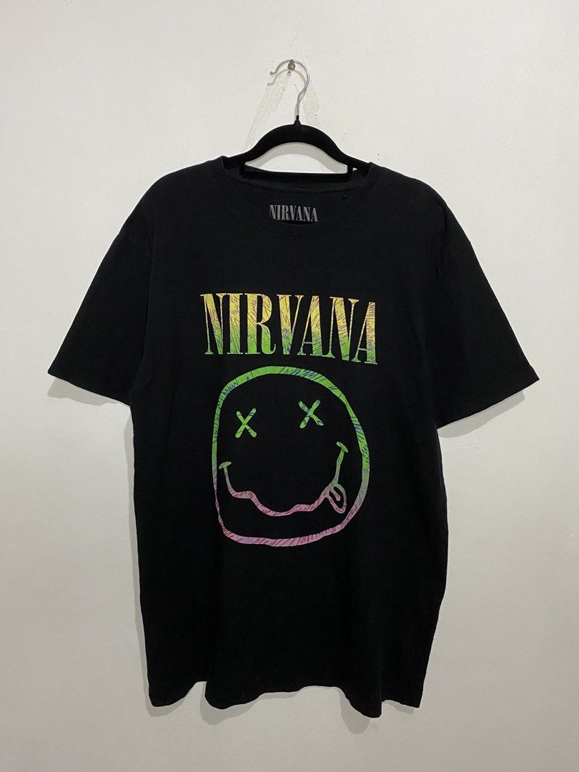 Nirvana Smiley Big Logo Tee (Category: Tshirts & Polo Shirts ) located in San Pedro. Submitted by kristofesp08227 (Listing ID 1462231760, Image 1). Description: Nirvana Smiley Big Logo Tee Sz XL on tag 23 x 30 9/10 condition 9/10 color rate PM FOR MORE DETAILS .
