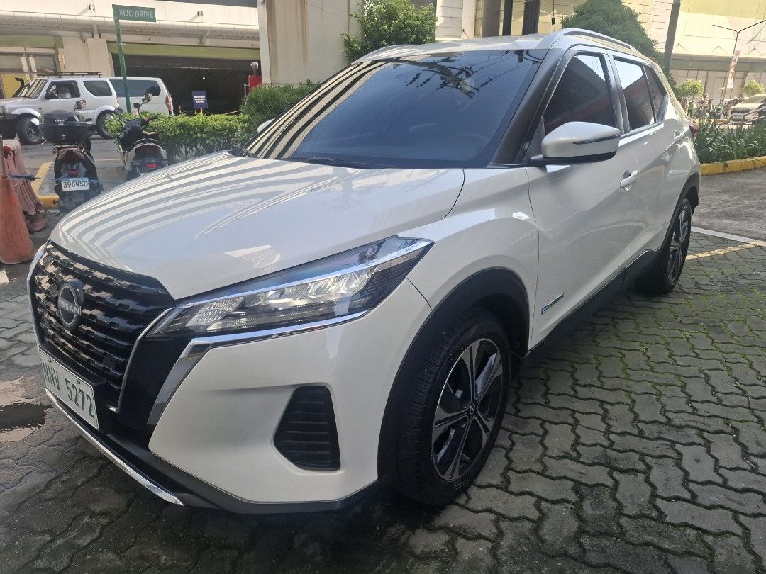 Nissan Kicks VE Auto (Category: Used Cars) located in Manila. Submitted by rammie.bullicer (Listing ID 1462055866, Image 2). Description: 🚘 NISSAN KICKS 2023 🚘 ‼️785k (negotiable)‼️ ✔️ 1st Owned ✔️ 1.6L Hybrid Engine ✔️ Automatic Transmission ✔️ Push Start ✔️ Bnew Trunk Tray ✔️ Bnew deep dish Matting ✔️ 28k Original Mileage ✔️ casa Maintained ✔️ Spoiler ✔️ All Stock ✔️ Sun/Rain Visor ✔️All Original ✔️you can bring your trusted mechanic ✔️pwede 