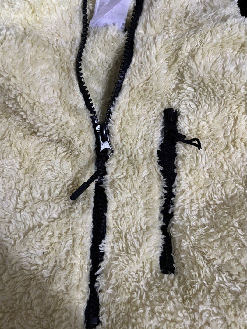 No Boundaries Yellow Fleece Pullover (Category: Coats, Jackets and Outerwear) located in Naga. Submitted by rmapprl (Listing ID 1462177646, Image 2). Description: - Brand: No Boundaries - US Sweatshirt - Style: Yellow Fuzzy Pullover - Size: Medium (fits 20x23) - Features: Adjustable waistband, zip pockets - Condition: Fabric and color rated 9/10 - Perfect for staying cozy!.