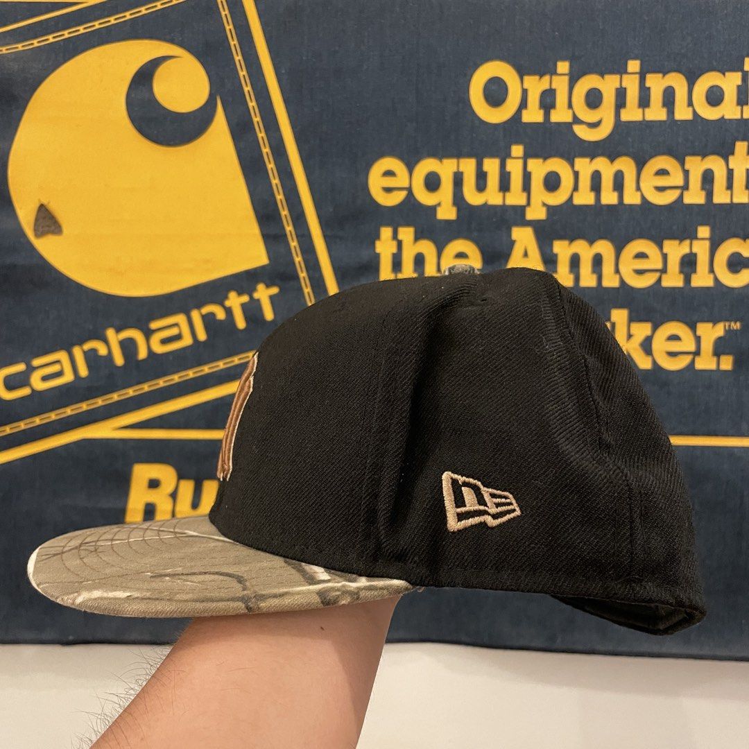 NY Yankees x Real Tree Camo - Size 7 5/8 (Category: Caps & Hats) located in Goa. Submitted by jackedstuff (Listing ID 1462217992, Image 3). Description: No issues Size 7 5/8 .
