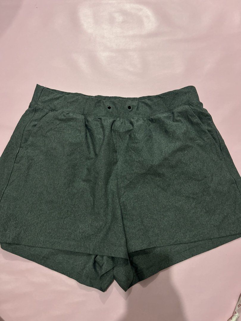 Old Navy Active Short (Category: Activewear) located in Manila. Submitted by chen_clybelles (Listing ID 1462162864, Image 1). Description: .