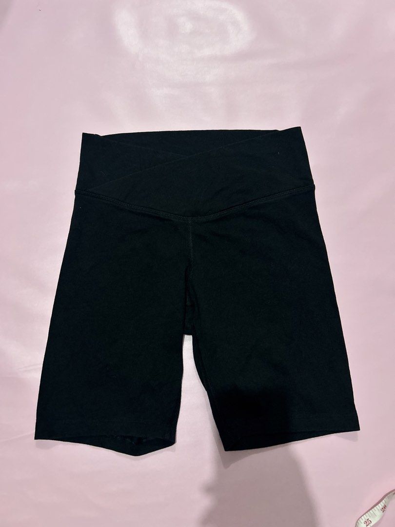 Old Navy Cycling Short (Category: Activewear) located in Manila. Submitted by chen_clybelles (Listing ID 1462162073, Image 1). Description: .