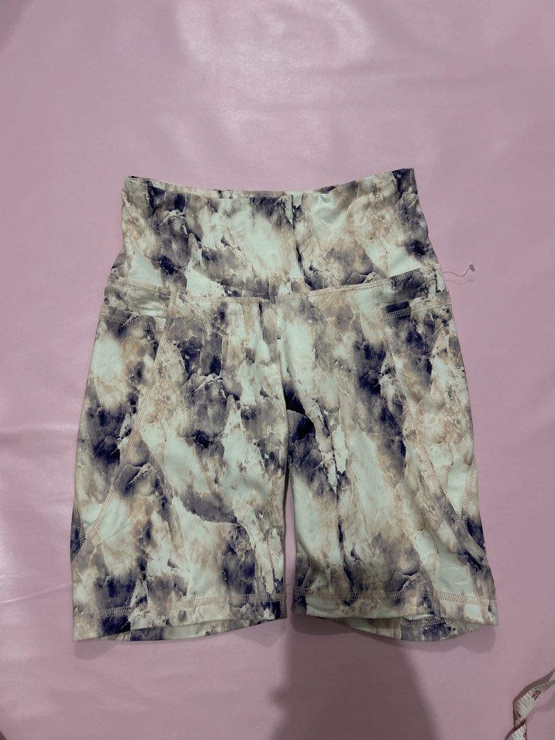 Old Navy Cycling Short (Category: Activewear) located in Manila. Submitted by chen_clybelles (Listing ID 1462163515, Image 1). Description: .