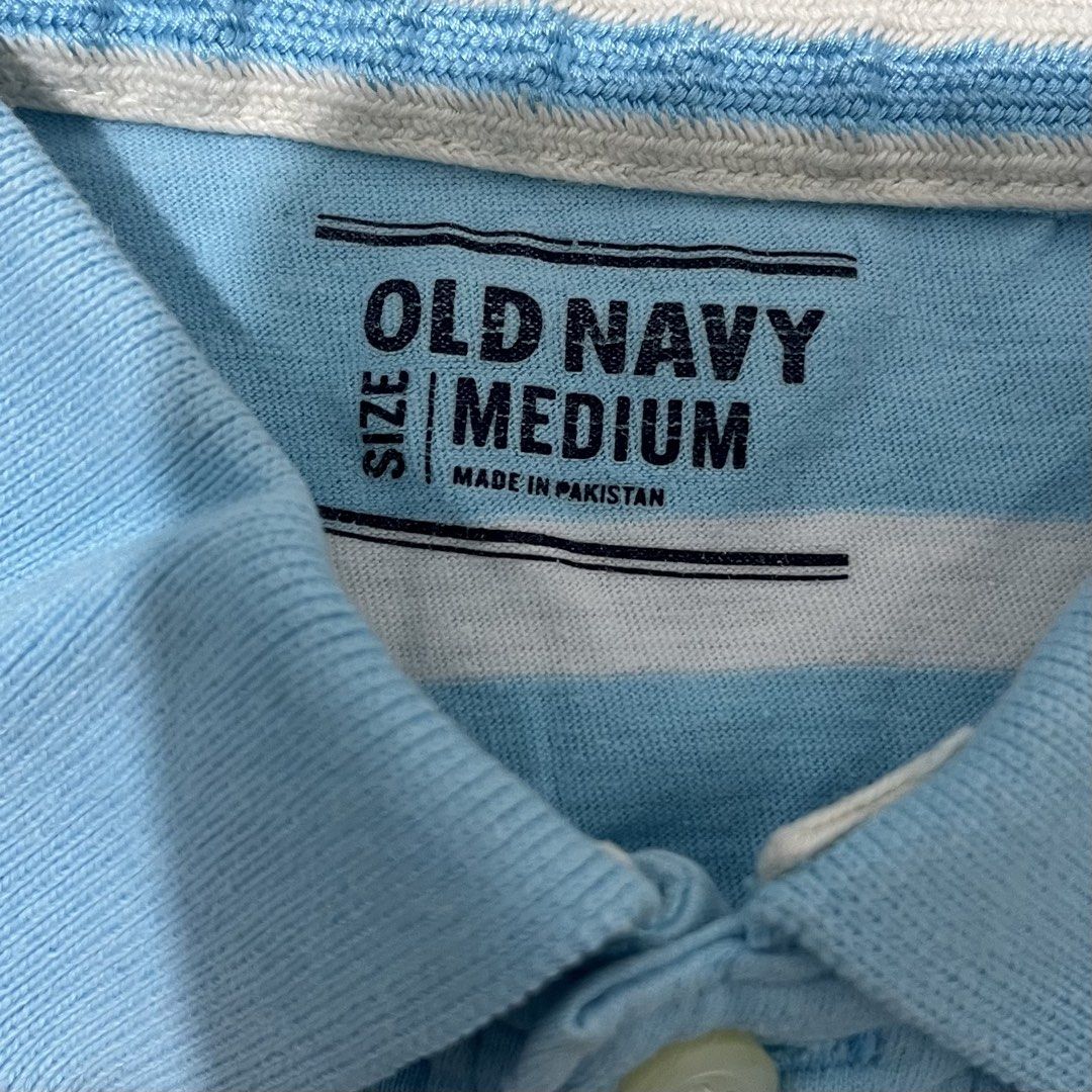 Old Navy Men's Stripe Polo Shirt [Medium] (Category: Tshirts & Polo Shirts ) located in Quezon City. Submitted by jpsstore (Listing ID 1462161574, Image 2). Description: Size: Medium Width: 20" Length: 24" MOP: Gcash SHIPPING: J&t | Lalamove.