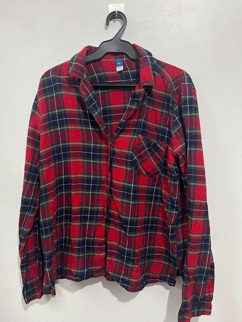 Old Navy Red Plaid Longsleeves (Category: Longsleeves) located in Manila. Submitted by jhcollections (Listing ID 1462254171, Image 2). Description: Old Navy Red Plaid Longsleeves - large on label - actual photos posted - J&t/grab/lalamove.
