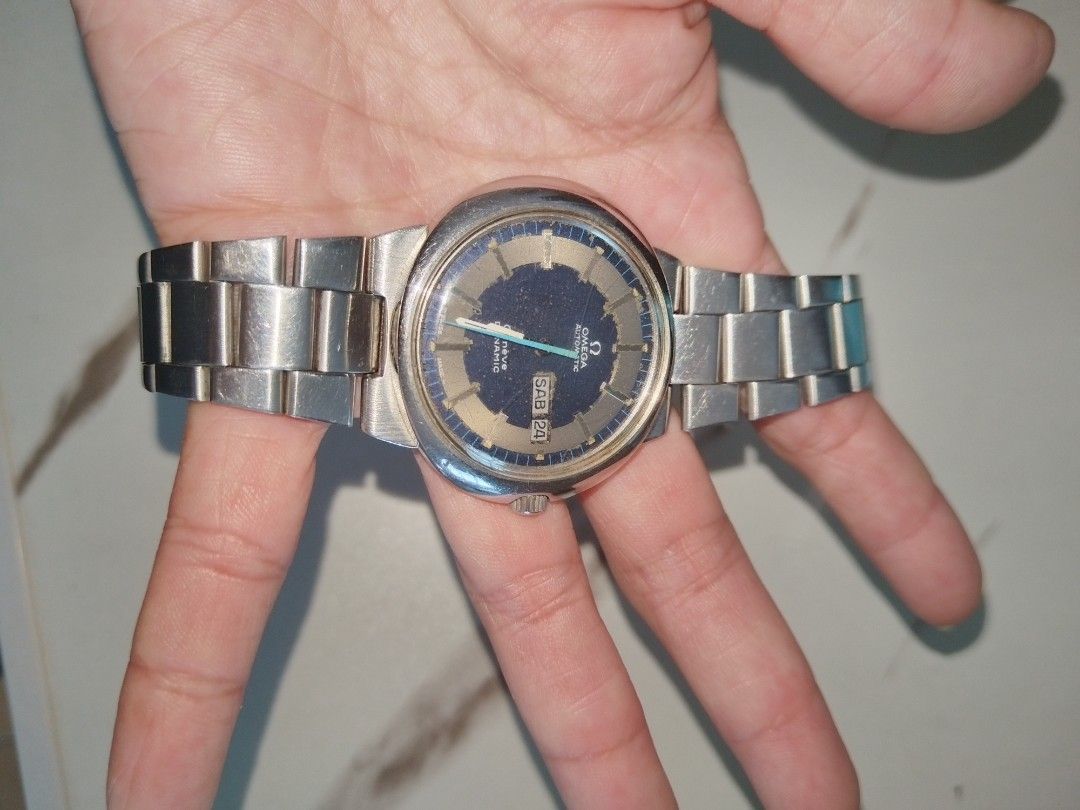 OMEGA WATCH (FIXED PRICE) (Category: Luxury Watches) located in Quezon City. Submitted by kuuselasy53849 (Listing ID 1462140135, Image 3). Description: this has a sentimental value to me bigay saakin ng dad ko na my dimentia. do not accept lowballers mabenta o hindi okay lang will keep this nalang..