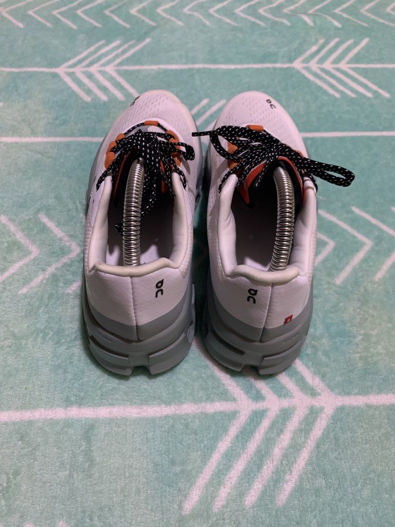 ONCLOUD MONSTER White&Gray (Category: Sneakers) located in Argao. Submitted by topoyyow08 (Listing ID 1462218833, Image 3). Description: MOP:GCASH MOD:J&T PRICE + SF.
