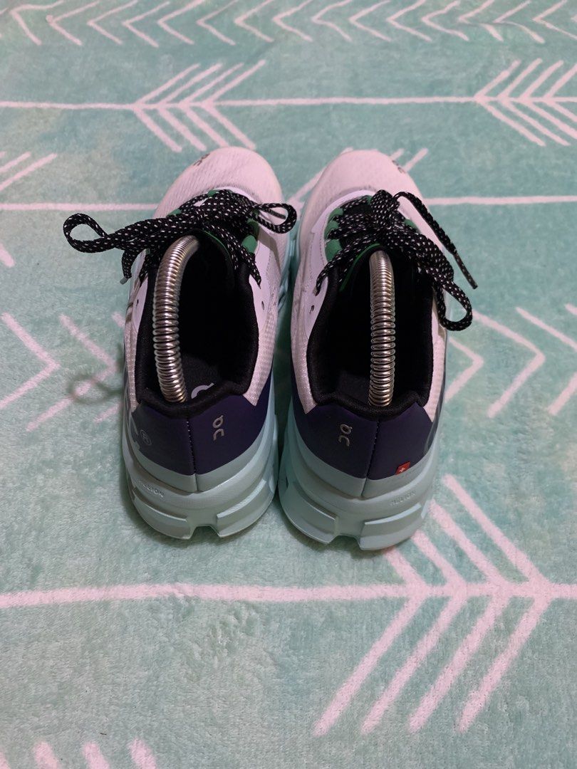 ONCLOUD MONSTER White&SkyBlue (Category: Shoe inserts) located in Argao. Submitted by topoyyow08 (Listing ID 1462218393, Image 3). Description: MOP:GCASH MOD:J&T PRICE + SF.