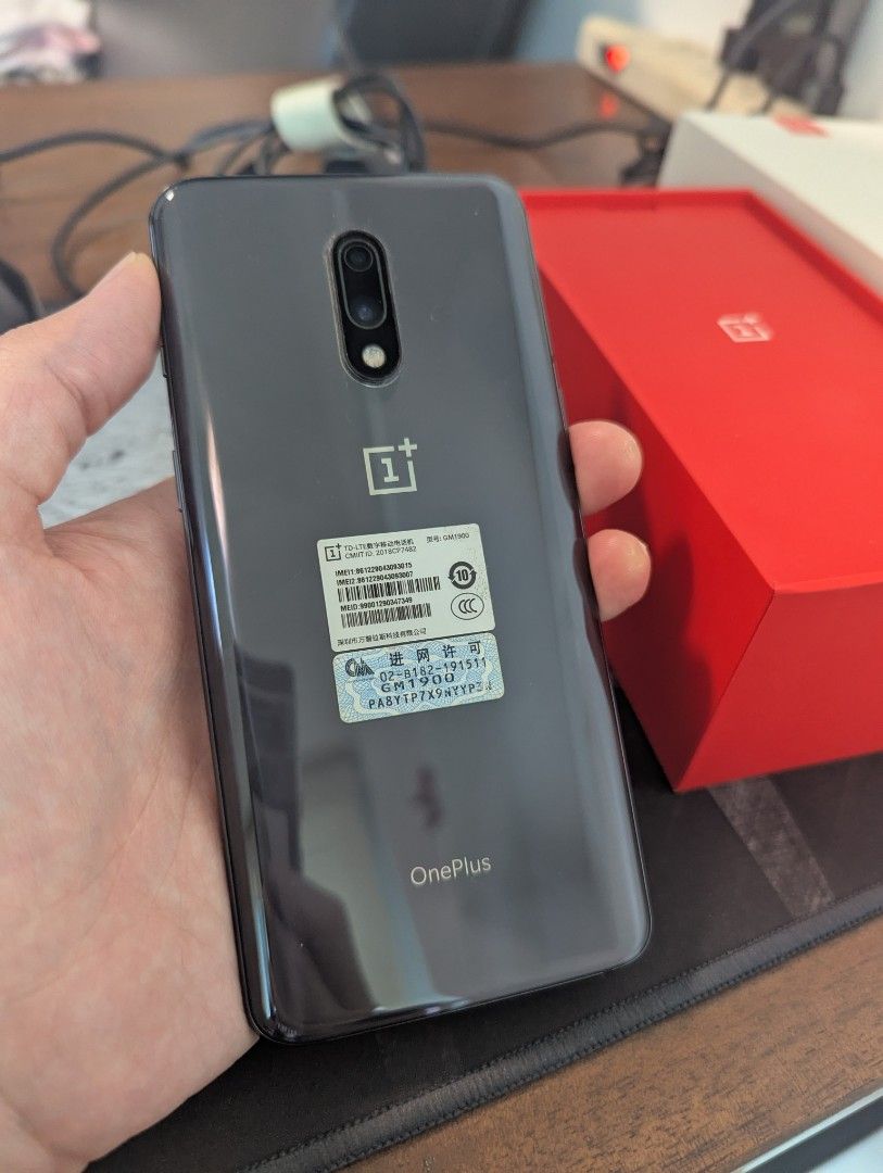 OnePlus 7 (Category: OnePlus) located in Mandaluyong City. Submitted by rgt1982 (Listing ID 1462110372, Image 3). Description: OnePlus 7 12 GB RAM 256 GB GM1900 Snapdragon 855 processor OxygenOS 6.41 inch Optic AMOLED Original signature red USB type C cable (USB-A to USB-C) included no charger no clear TPU case no SIM ejector tool box and documentation included NEGOTIABLE http://oneplus.com/mt/7 for more info.