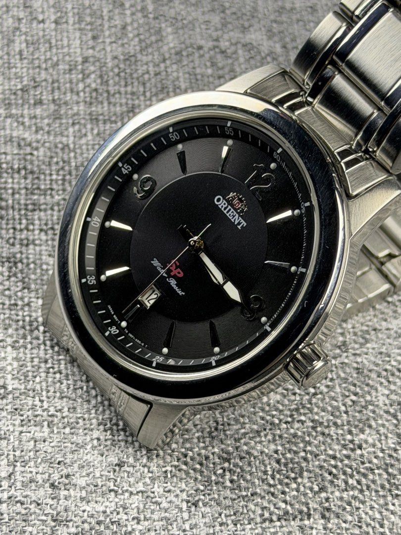 Orient SP Sporty Quartz (Category: Men's Watches) located in Bacoor. Submitted by offtheclock (Listing ID 1462098948, Image 2). Description: Orient SP Sporty Quartz Condition: Pre-owned Reference No: FUNF1005B0 Movement: Quartz (UNF1) Material: 316L Stainless Steel Case Diameter: 42mm (Hardlex Mineral Crystal) Dial: Matte Black Finish Strap: Original Stainless Steel Bracelet Inclusion: Replacement Box Price: ₱3,990 only *Pre-owned watches may nat