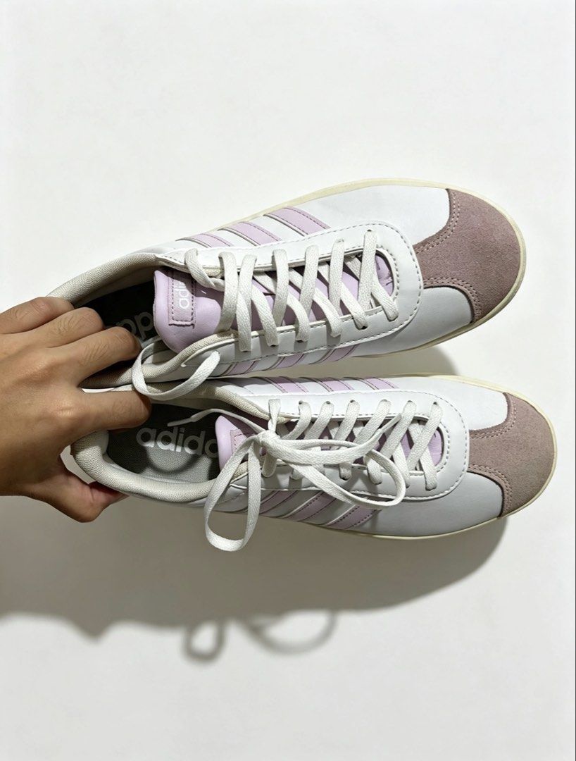 Original Adidas Sneakers (Category: Sneakers) located in Bulacan. Submitted by yemihhh (Listing ID 1462215761, Image 1). Description: No issue! Used ones. RFS: Decluttering .