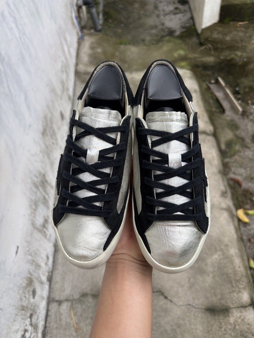 Original Golden Goose Super-Star 💯 (Category: Sneakers) located in Tarlac. Submitted by outsource.psg (Listing ID 1462073734, Image 3). Description: Original Golden Goose Super-Star 💯 Size: 35 Excellent Condition (Maganda sa personal) P4599 + Shipping Dm Sure Buyer .