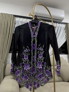 (Category: ) located in . Submitted by ralphlaurenstore2 (Listing ID 1462171375, Image 1). Description: .