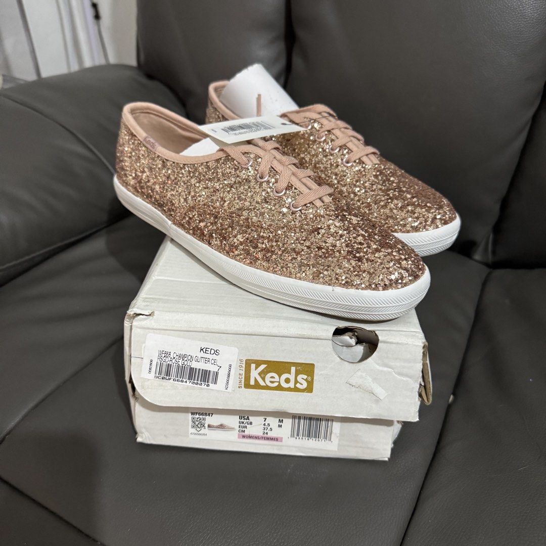 ORIGINAL KEDS Champion Glitter Rosegold (Category: Sneakers) located in Bulacan. Submitted by mykakarizza (Listing ID 1462043210, Image 1). Description: Personal items ✨✨ ORIGINAL 💯 Brandnew 💯 KEDS Champion Glitter Rosegold US 7 Eur 37.5 CM 24 950 only.