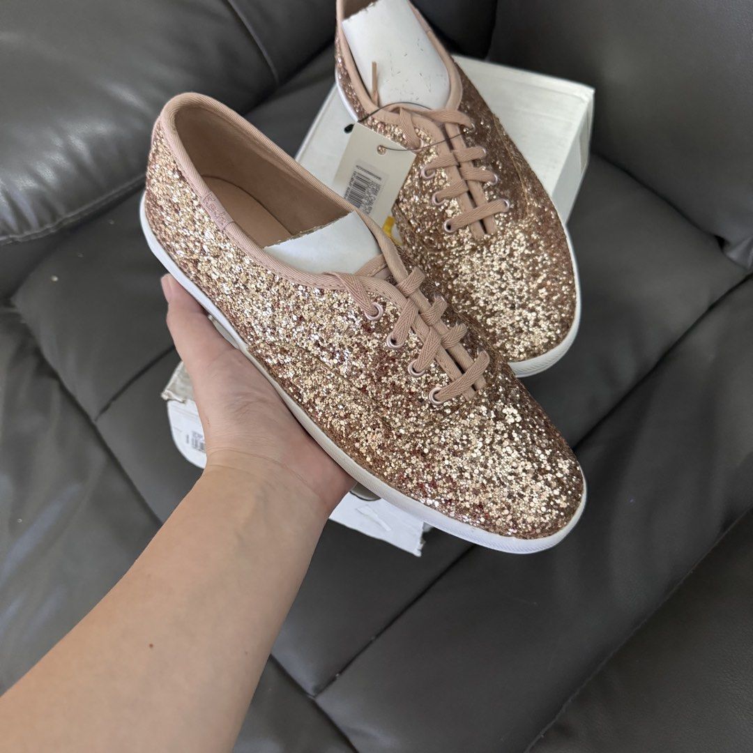 ORIGINAL KEDS Champion Glitter Rosegold (Category: Sneakers) located in Bulacan. Submitted by mykakarizza (Listing ID 1462043210, Image 2). Description: Personal items ✨✨ ORIGINAL 💯 Brandnew 💯 KEDS Champion Glitter Rosegold US 7 Eur 37.5 CM 24 950 only.