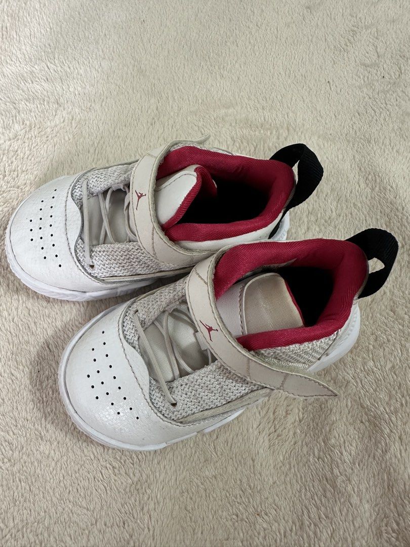 Original kids shoes (Category: Babies & Kids Fashion) located in Marikina City. Submitted by lad_23 (Listing ID 1462110698, Image 3). Description: .