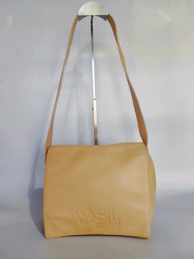 Original YSL Bag (Category: Luxury Bags & Wallets) located in Cabuyao City. Submitted by secondhand.shop.ph (Listing ID 1462136350, Image 1). Description: Sale❗Sale❗Sale❗ Original Yves Saint Laurent YSL Vintage Pre-owned Medium size Pure genuine leather 📌First to pay!.