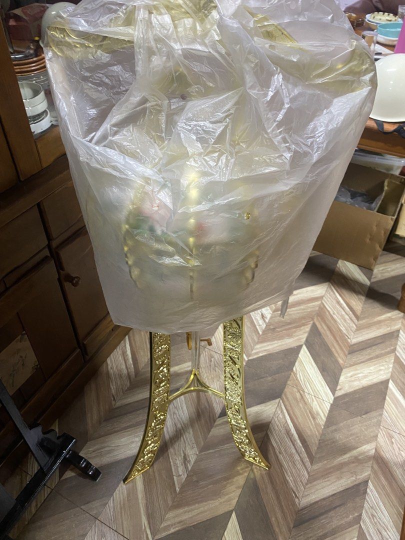 Ornate Japanese Lantern (Category: Other Home Furniture) located in Carmona. Submitted by myy_yy (Listing ID 1462140932, Image 3). Description: Condition: Good pre-owned condition. Please see photos for the actual condition and details. Dimensions: 155cm/45cm 💰 Price: ₱2700 📍 Location: Dasma, Sabang 🚚 Pickup/delivery Perfect for collectors, home décor, or anyone looking for a unique traditional decorative piece. 📩 Message me if interested. .