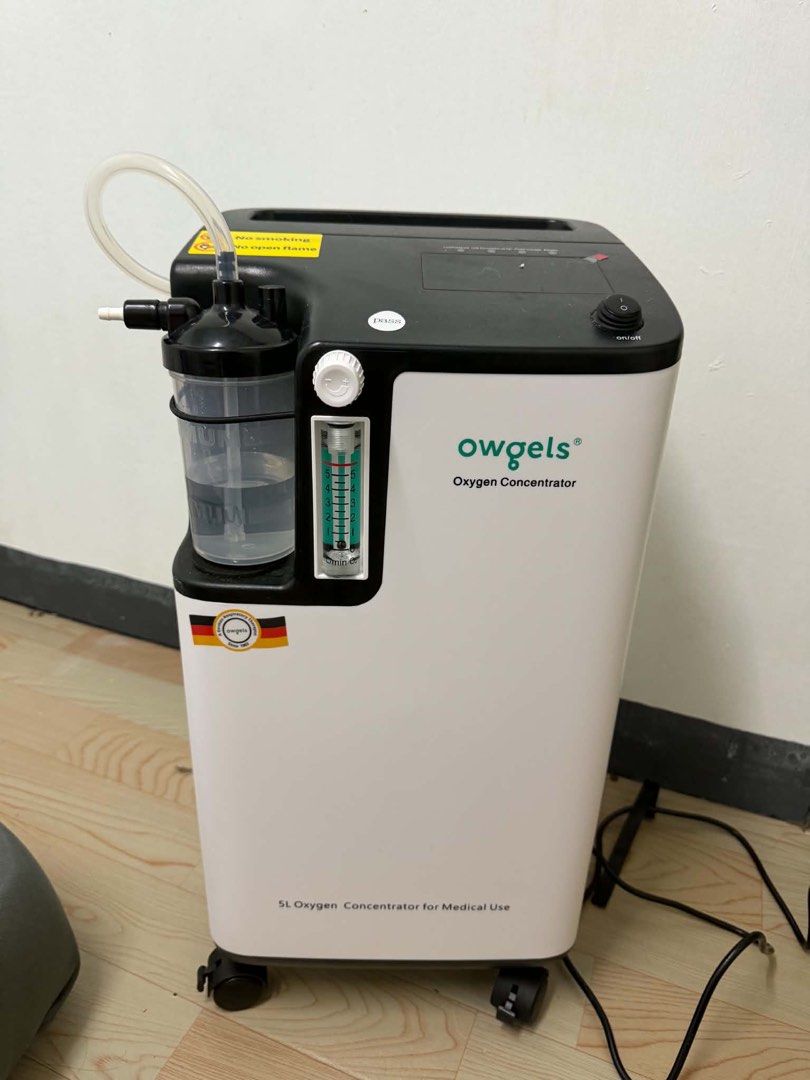 Owgels Heavy Duty Oxygen Concentrator (Category: Medical Supplies & Tools) located in Caloocan City. Submitted by jennyg_129 (Listing ID 1462042742, Image 1). Description: Good as NEW ✨ 💯 Working 💯 No Issue RFS : Hindi na nagagamit ✅ ₱19,000 ( Negotiable) 10 Points Advantage of 5liter oxygen concentrator 1. It comes with 2 fire controller valves at this machine: outside which near to humidifier bottle and inside which neat to sensor PCB board. 