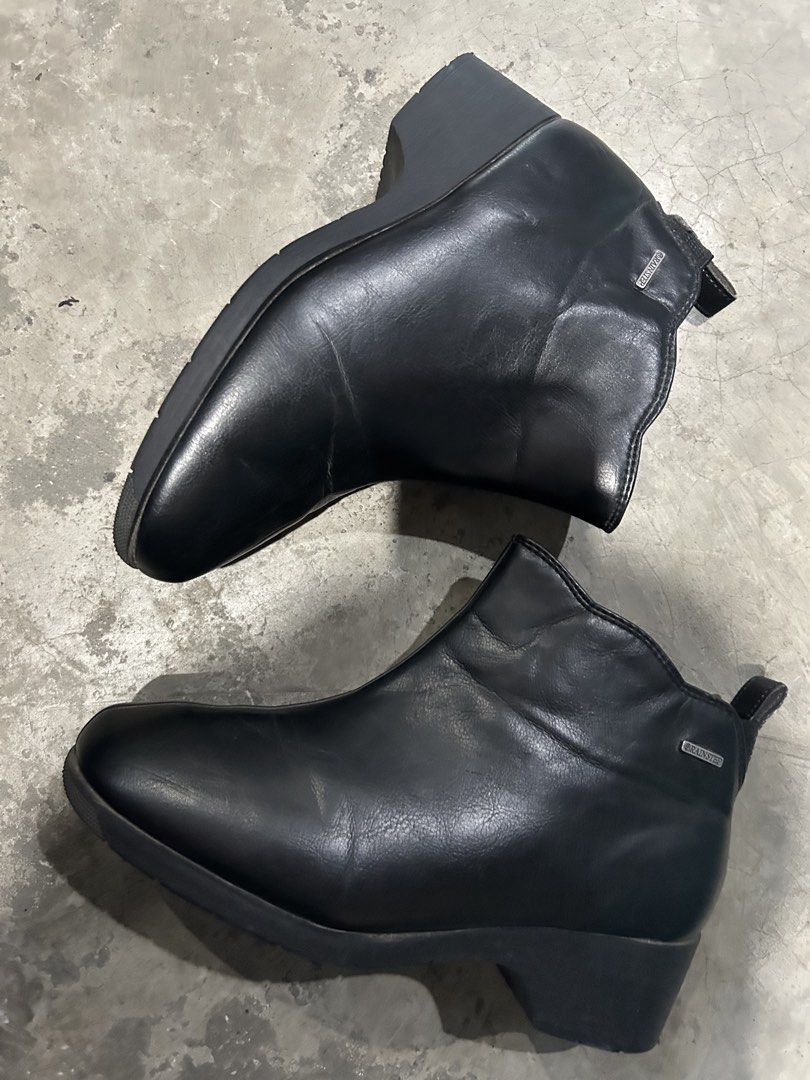 Pansy 24cm Comfy Ankle Boots (Category: Boots) located in Quezon City. Submitted by jjsurplus_23 (Listing ID 1462049917, Image 2). Description: .
