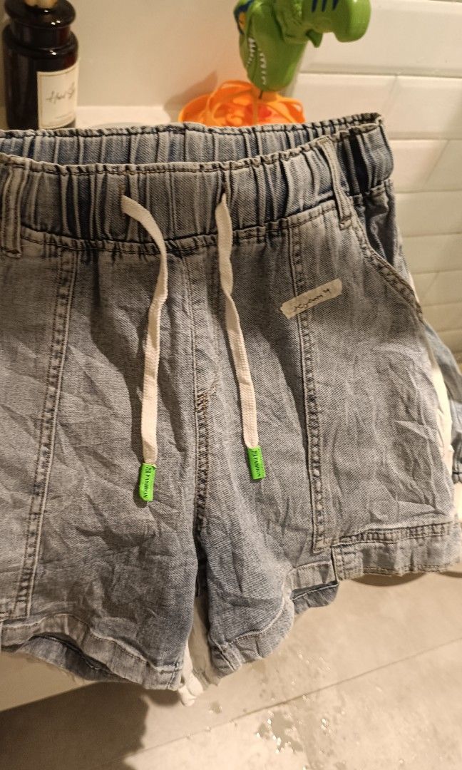 payday sale!!! (Category: Shorts) located in Manila. Submitted by jejemom2022 (Listing ID 1462177222, Image 1). Description: this is thrift short...manage your expected.