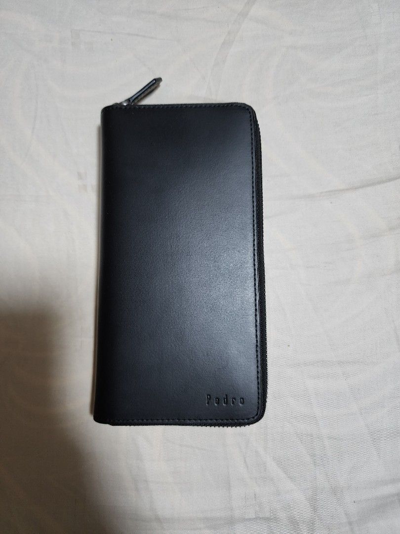 Pedro Black Leather Zip Around Long Wallet (Category: Wallets & Card holders) located in Manila. Submitted by iiivvvyyy02127 (Listing ID 1462189978, Image 1). Description: .