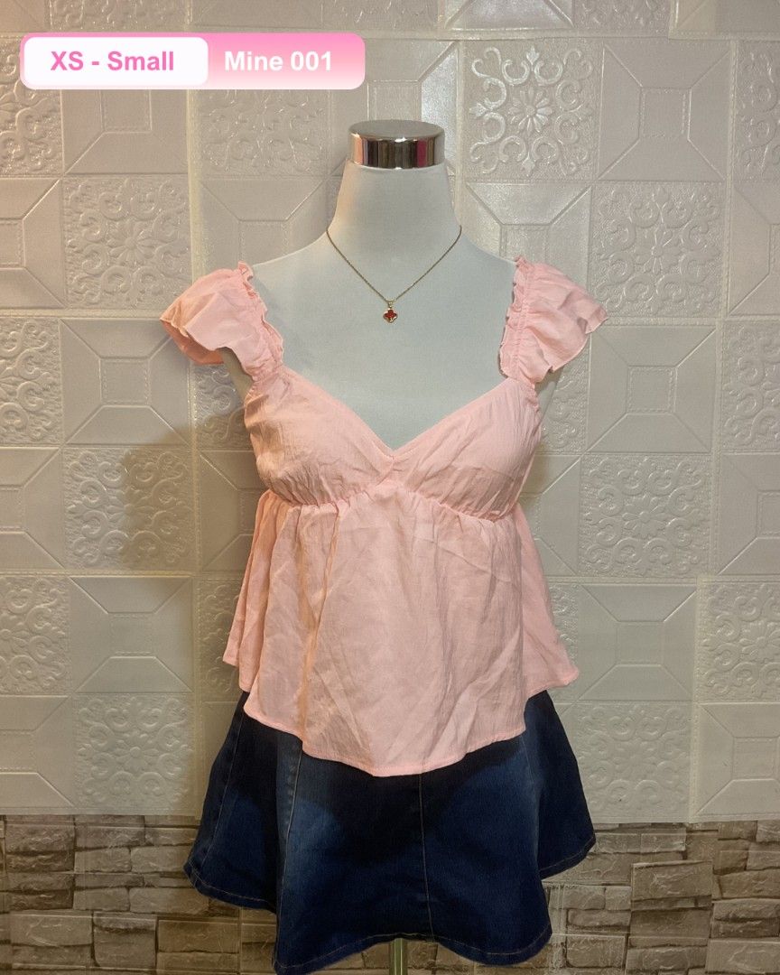 Peplum Pink Top (Category: Sleeveless) located in Rizal. Submitted by ahristyles26 (Listing ID 1462117834, Image 1). Description: BRANDNEW WITH POUCH.