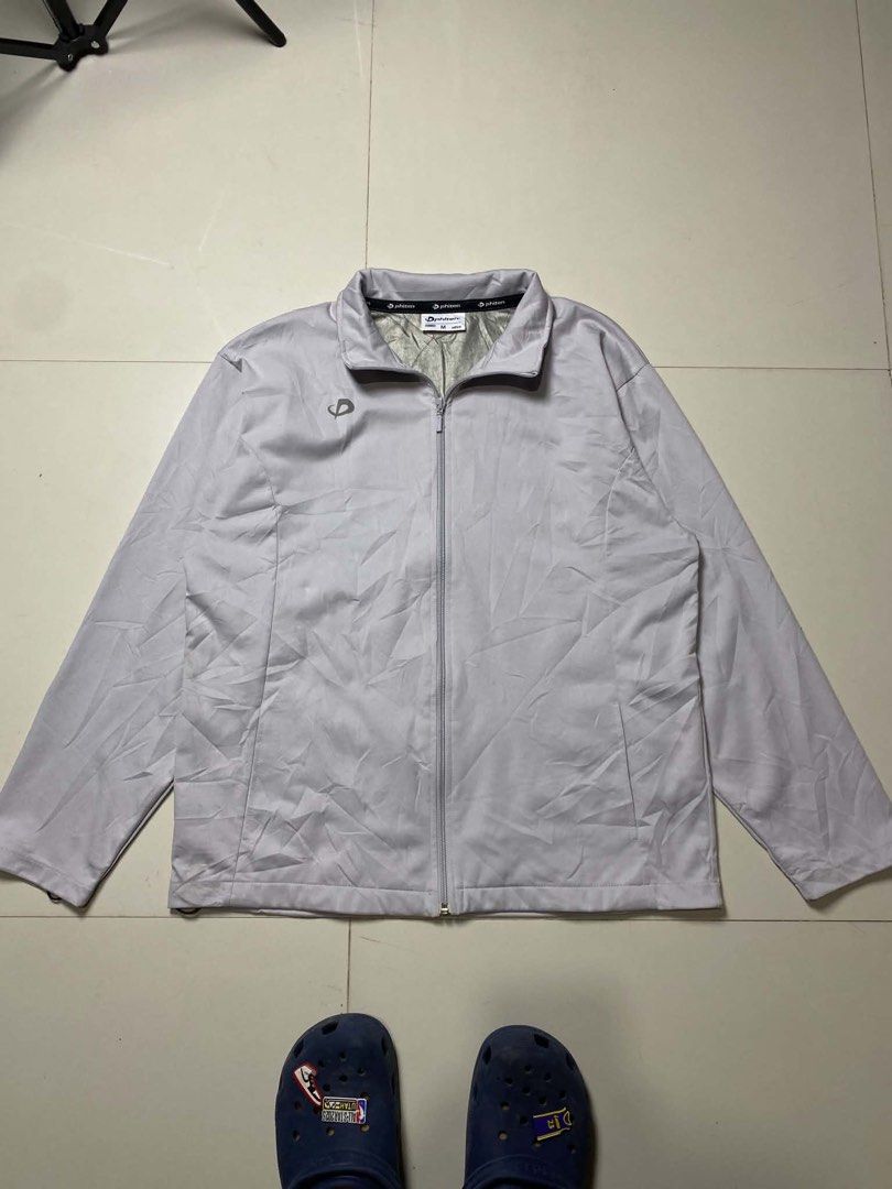 Phiten Japan Men’s Light gray Thermal Full-Zip Jacket (Category: Coats, Jackets and Outerwear) located in Tabaco. Submitted by byvinxent (Listing ID 1462099534, Image 1). Description: Phiten Japan Men’s Light gray Thermal Full-Zip Jacket Medium(Fits to large) 27 length 22.5 width Pm if interested📩📩📩.