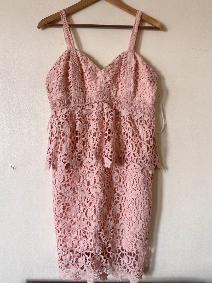Pink Lace Spaghetti Strap Mini Dress (Category: Dresses) located in Paranaque City. Submitted by simplylizzy (Listing ID 1462073858, Image 1). Description: - high quality lace - pefect for events/party.
