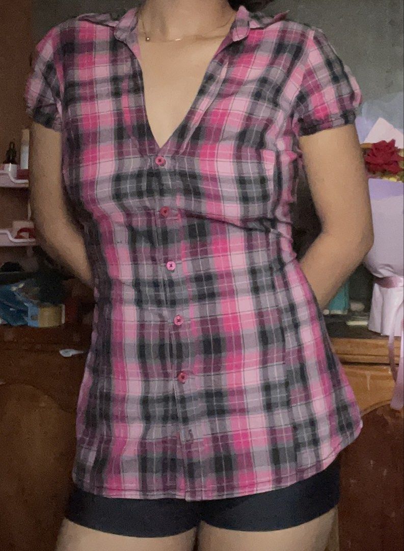 Plaid Button-down (Category: Shirts) located in Tagum. Submitted by luv.jelly (Listing ID 1462044696, Image 2). Description: .