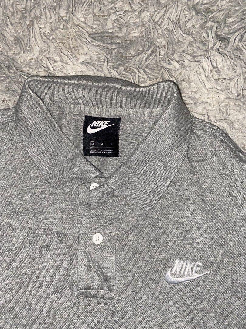 POLO NIKE (Category: Activewear) located in Lantawan. Submitted by alfhadzrie23687 (Listing ID 1462151131, Image 2). Description: POLO NIKE SIZE MEDIUM EXCELLENT CONDITION .