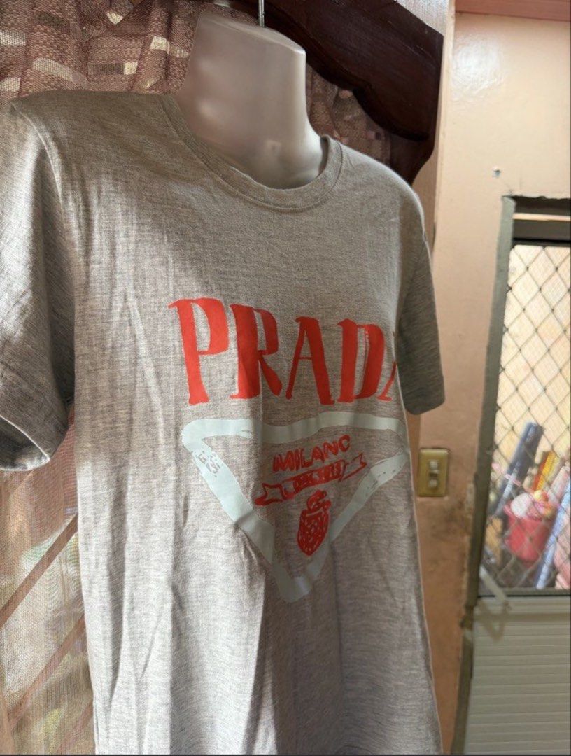 PRADA SHIRT (Category: Shirts) located in Cebu City. Submitted by remedyyy_98 (Listing ID 1462049312, Image 2). Description: Prada Shirt- Brand New. Size not mine.