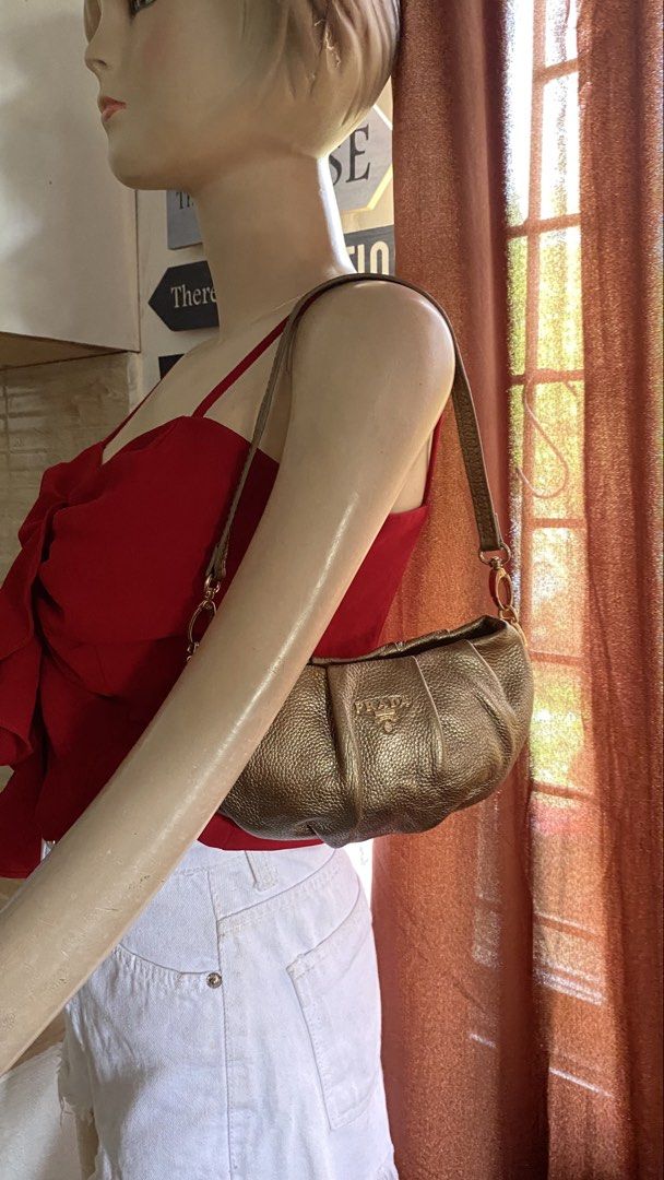 Prada small kili (Category: Luxury Bags & Wallets) located in Tagum. Submitted by amarasluxbag (Listing ID 1462086212, Image 1). Description: Super bet ng kulay neto Small size Leather Good condition Sign of use only.