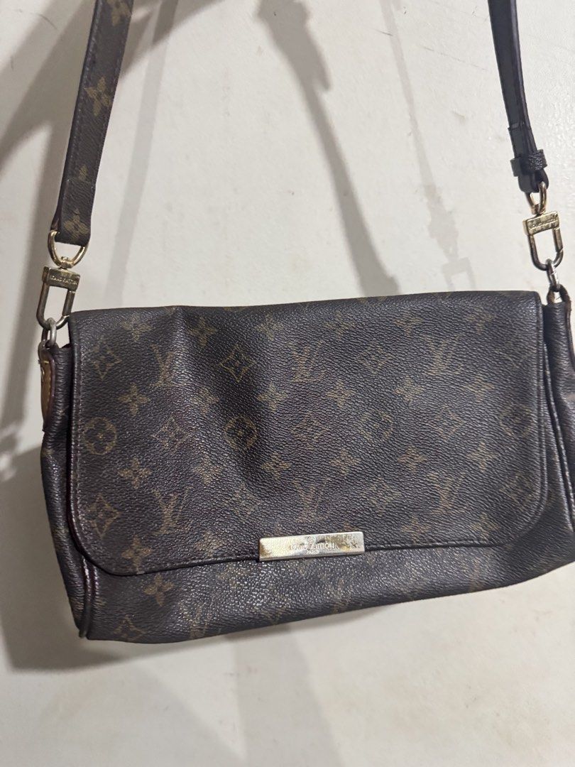 Preloved monogram favorite sling bag (Category: Cross-body Bags) located in Binan City. Submitted by maharlikasonlineshop (Listing ID 1462220641, Image 1). Description: Preloved monogram favorite sling bag.