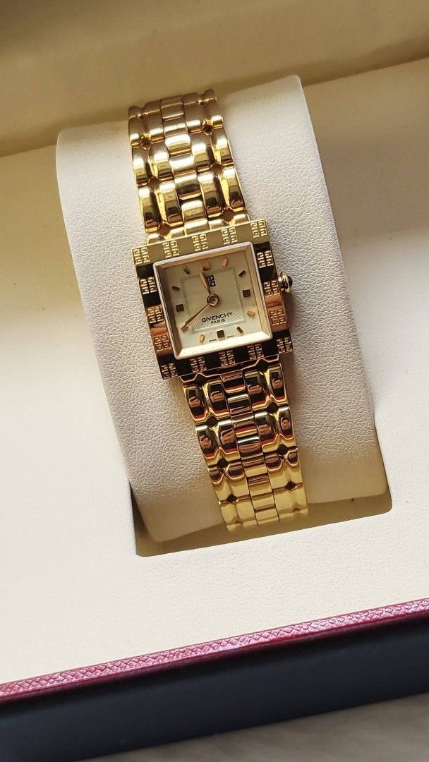 Preowned Authentic Givenchy Watch for Ladies (Category: Luxury Watches) located in Manila. Submitted by rosewatches (Listing ID 1462174251, Image 2). Description: Preowned Authentic Givenchy Watch for Ladies •Swiss made •fit up to 17cm wrist size •Like New Condition •Provided box only! (100% Original Preowned watch) {Ready for delivery/pickup/meetup} 📍Manila, Philippines for more affordable luxury! Follow us on ➡️FB: W.R Luxury Brands PH 🩵 Kind