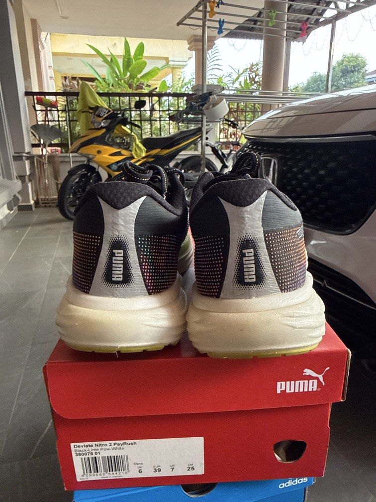 Puma Deviate Nitro Running Shoe (Category: Sneakers) located in Kuala Lumpur. Submitted by thesoleedit (Listing ID 1462136607, Image 2). Description: Puma Deviate Nitro 2 Worn few times and still in great condition! Very comfy and stylish — perfect for running 10km - 21km Colour: Black-lime Pow-white Size: Men’s UK 6 / US 7 Condition: Gently used, clean and well cared for Includes: Original box Reason for selling: Bought new running shoe Classic 