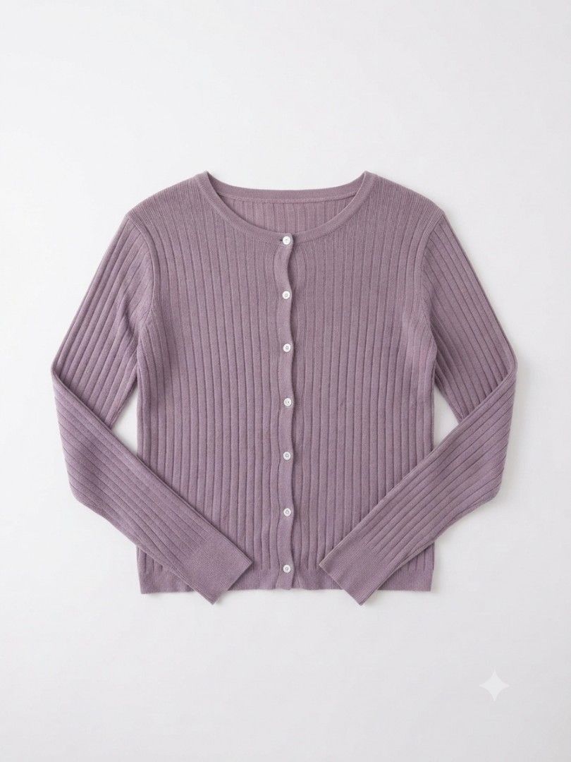 Purple cardigan (Category: Longsleeves) located in Manila. Submitted by yraeclub (Listing ID 1462139169, Image 1). Description: pag mabraso ka (like me), pwedeng pwede ito sayo ♡ size: M.