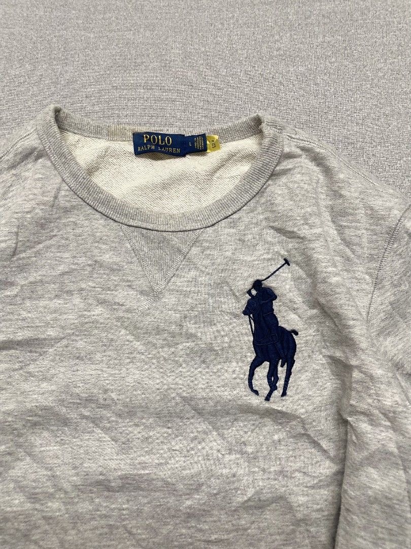 Ralph Lauren Big Logo Sweater (Category: Hoodies) located in Manila. Submitted by _retrovate (Listing ID 1462140677, Image 2). Description: Large 9.5/10 condition.