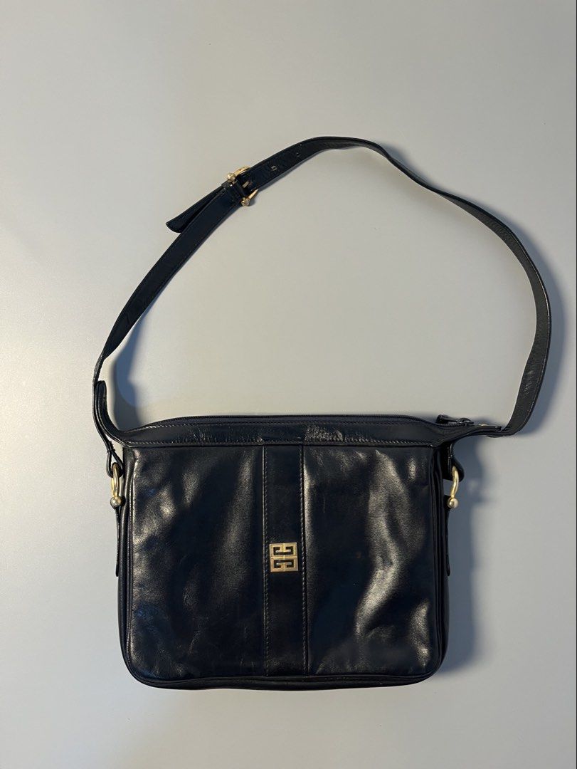 RARE GIVENCHY BAG AUTHENTIC (Category: Luxury Bags & Wallets) located in Mabalacat. Submitted by carlfinds (Listing ID 1462078251, Image 3). Description: iRARE VINTAGE GIVENCHY BAG Very good condition Authentic Mop gcash courier jnt.
