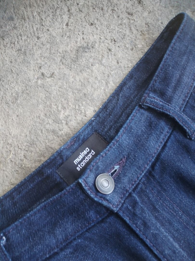 Raw Denim Baggy Jeans (Category: Jeans) located in Cavite. Submitted by benta.ni.jm (Listing ID 1462048019, Image 2). Description: Waist: 30" Length: 42" Thigh: 12" Hem: 9" Condition: 10/10 Color Rate: 10/10 Issue: 📩📩📩.