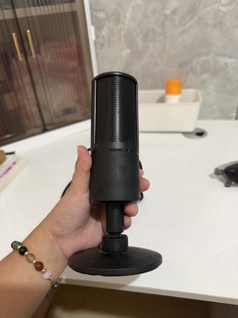 Razer Seiren X USB Microphone - Black (Category: Microphones) located in Bulacan. Submitted by ranceramos67386 (Listing ID 1462039940, Image 3). Description: - Razer Seiren Mini USB Microphone - Perfect for streaming and voiceovers - Easy plug-and-play setup - Built-in mute button and volume control - Includes original stand and USB cable - Tested and works perfectly.