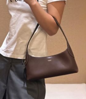 (Category: ) located in . Submitted by authentic_coach_mk_bag_murah2 (Listing ID 1462140472, Image 1). Description: .