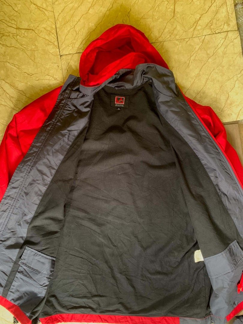 Red and Navy Hooded Windbreaker Jacket (Category: Coats, Jackets and Outerwear) located in Quezon City. Submitted by chic.on.a.dime (Listing ID 1462068173, Image 3). Description: - NO ISSUE - packable hood - Red windbreaker jacket - Hooded design with adjustable drawstrings - Zipper closure - Two side pockets - size: XL - Ideal for outdoor activities and casual wear GANDA NITO PROMISE!!! 🥰 NOTE: MANAGE YOUR EXPECTATIONS ‼️📢 - color may vary due