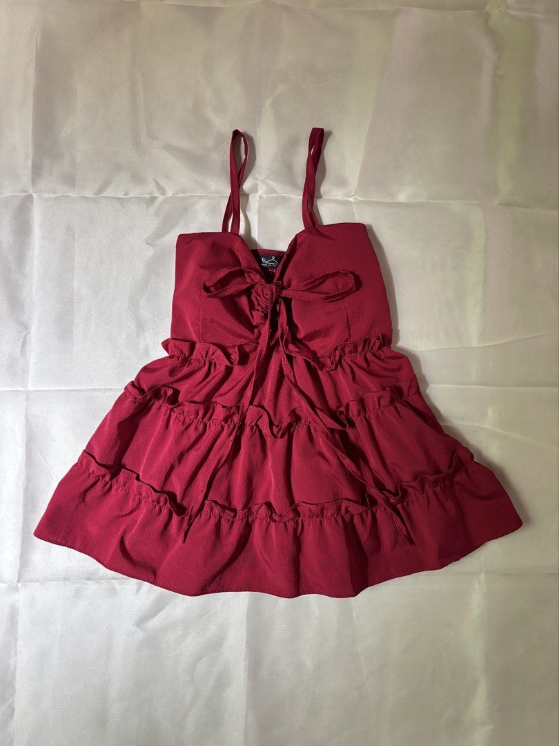 RED PEPLUM TOP - THAILAND (Category: Sleeveless) located in Batangas. Submitted by nishiaoui_04 (Listing ID 1462141262, Image 1). Description: Condition: Good condition 📌 No visible major stains or damage 📌 Actual item is shown in the photos 📌 Size Xs - Small 📌 Brand New (never been worn) 📌 Bought it from Thailand 💌 Message me for measurements or additional photos! RFS: decluttering / no longer used.