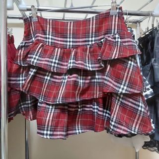(Category: ) located in . Submitted by cinabonthrifts (Listing ID 1462167355, Image 1). Description: .